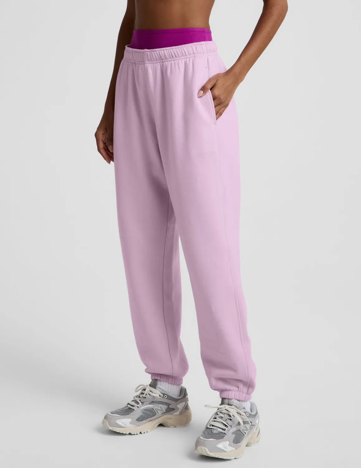 Beyond Yoga LuxeFleece 2.0 Jogger 26 mjukisbyxor lavendel