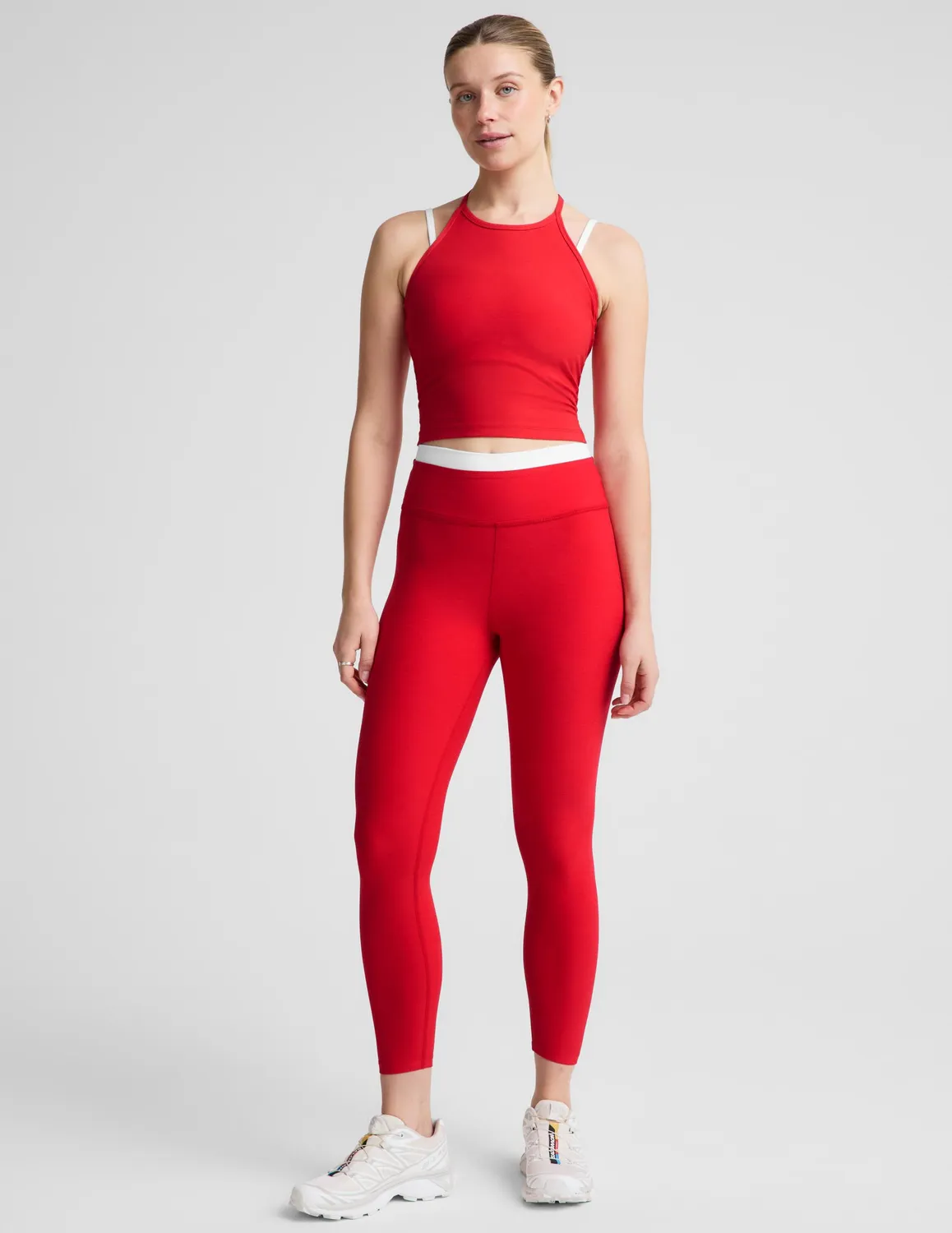 Beyond Yoga Spacedye Layered Tank linne röd med bh