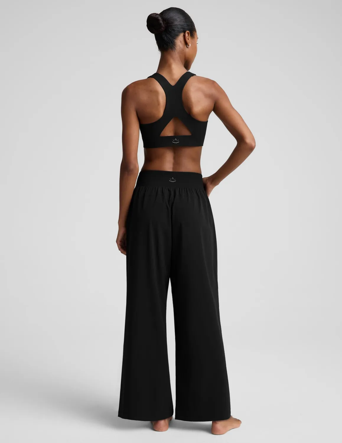 Beyond Yoga glowzone Hybrid Straight Leg träningsbyxor Black 29"