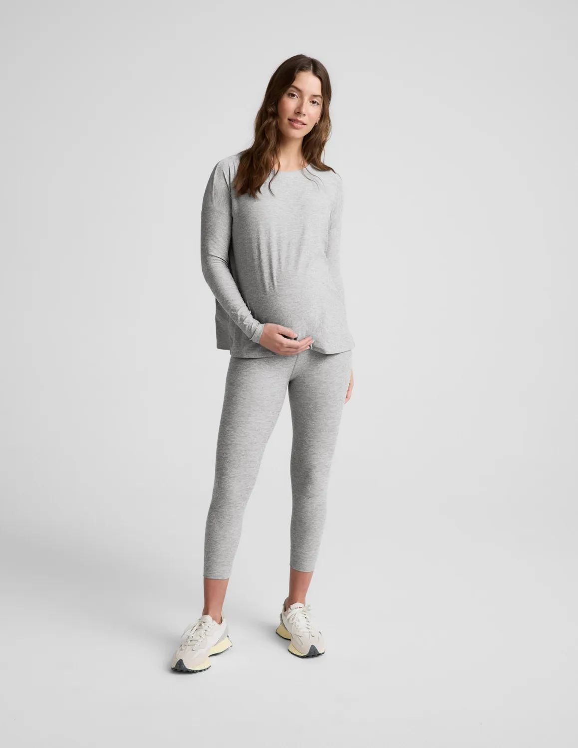 Beyond Yoga Featherweight Feels Like Home mamatröja Silver Mist amningsvänlig