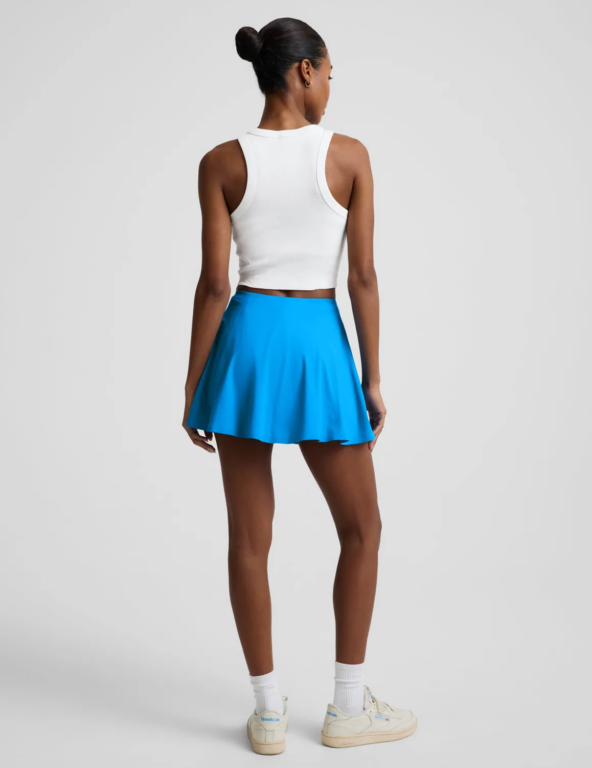Beyond Yoga You're A Force tenniskjol Malibu Lagoon med shorts