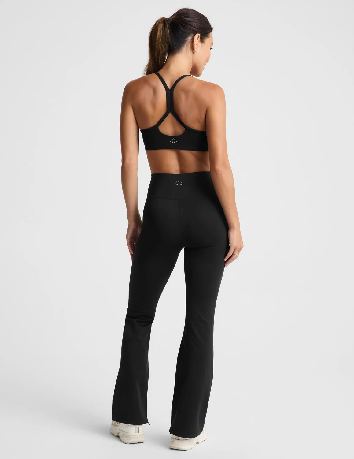 Beyond Yoga Pacer Fleece Split Hem Flare Byxa svart varm