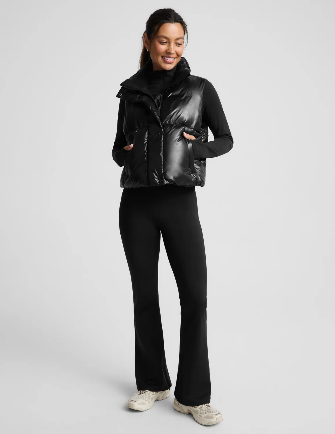 Beyond Yoga Up For It Puff Shine Vest väst Shine Black