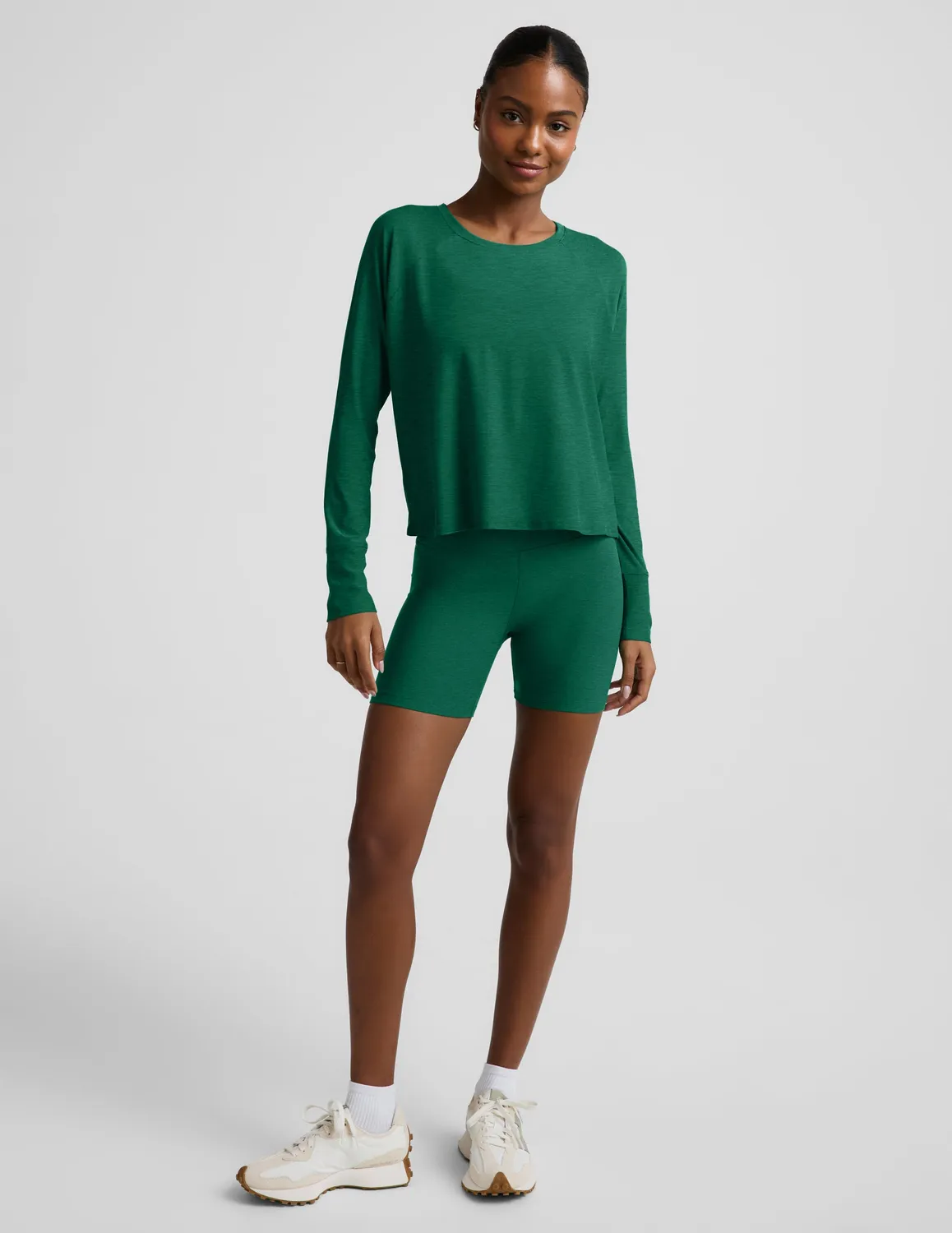 Beyond Yoga Featherweight Daydreamer Pullover träningströja Legacy Pine lätt