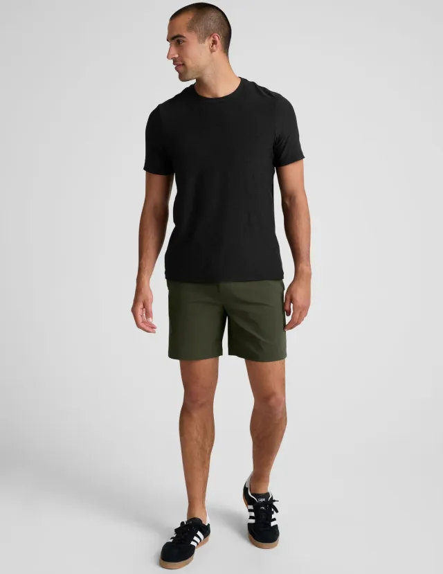 Beyond Yoga Element Chino Short 7" herrshorts Forest Moss