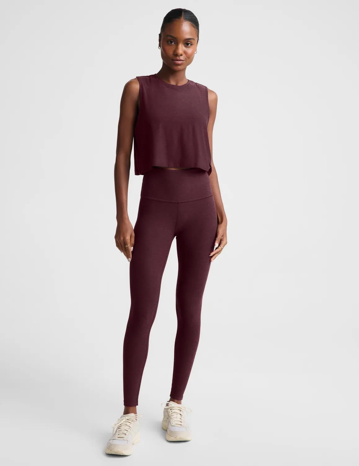 Beyond Yoga Featherweight Minimal Cropped Tank träningstopp Cabernet lätt