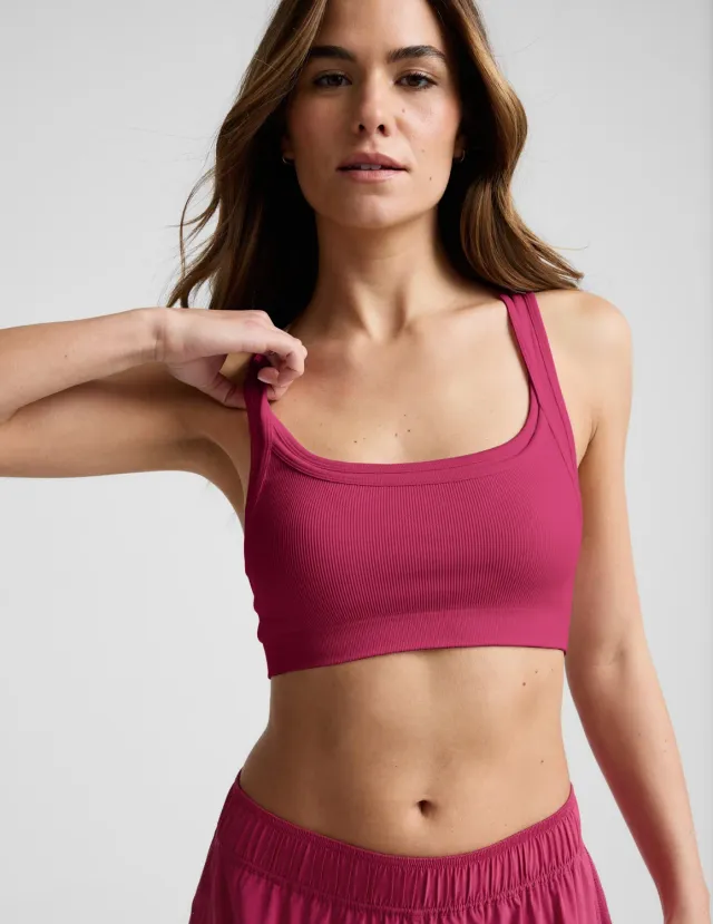 Beyond Yoga Seamless Moves Layered Bra sportbh Sangria sömlös