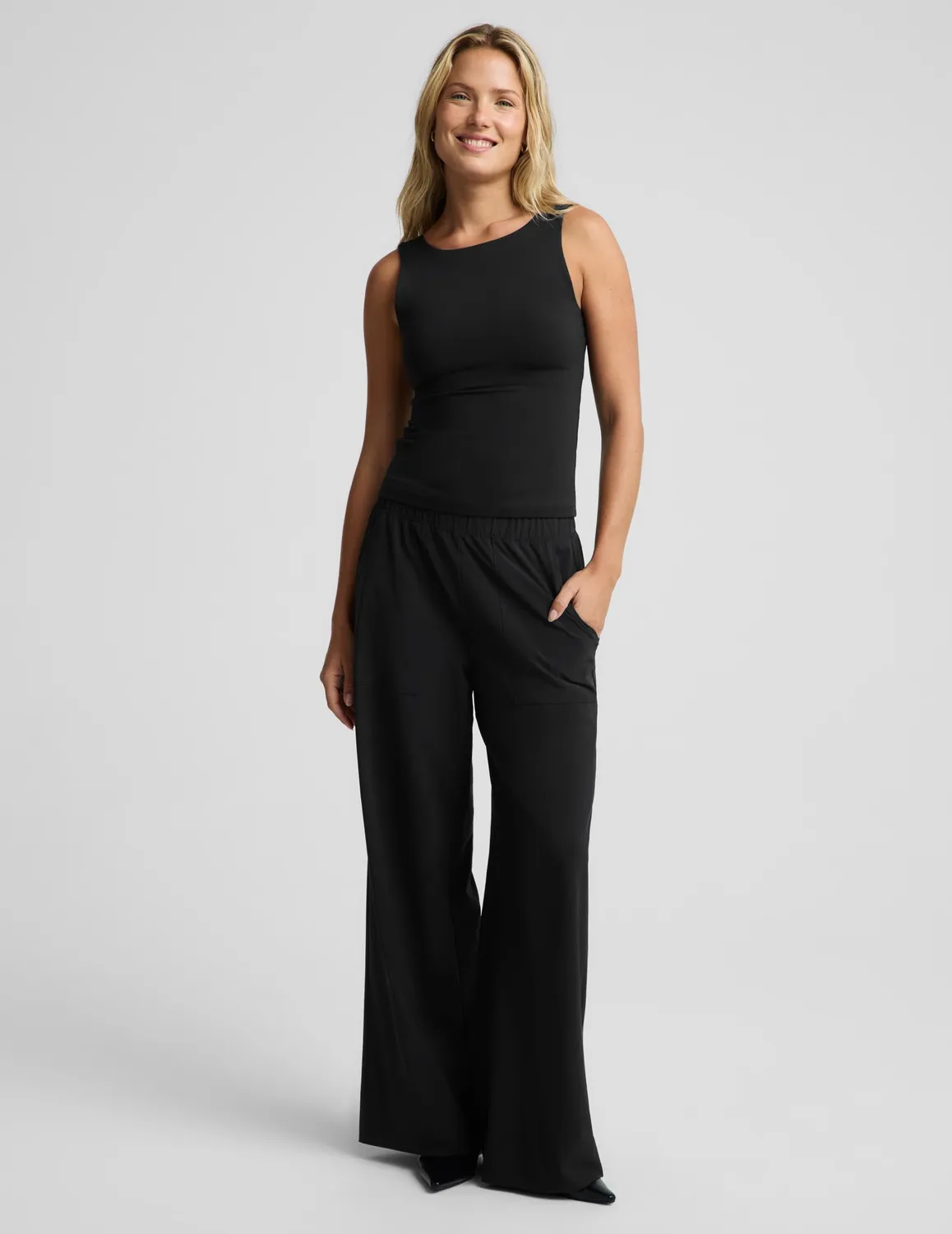Beyond Yoga Smooth It Over Classic linne svart med bh