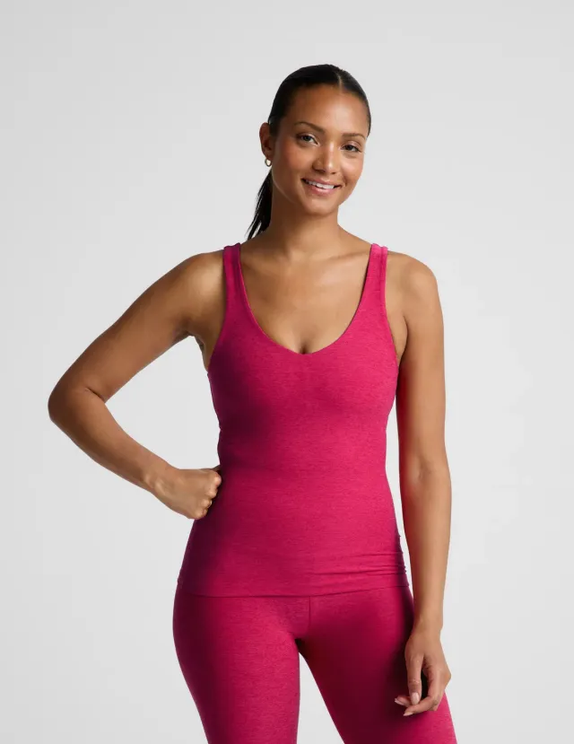 Beyond Yoga Spacedye Good Day Classic Tank linne Berry Red V-ring
