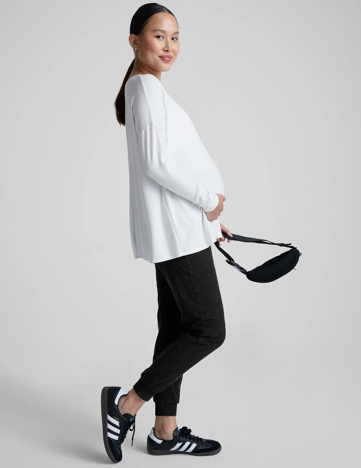 Beyond Yoga Featherweight mammalångärmad topp vit