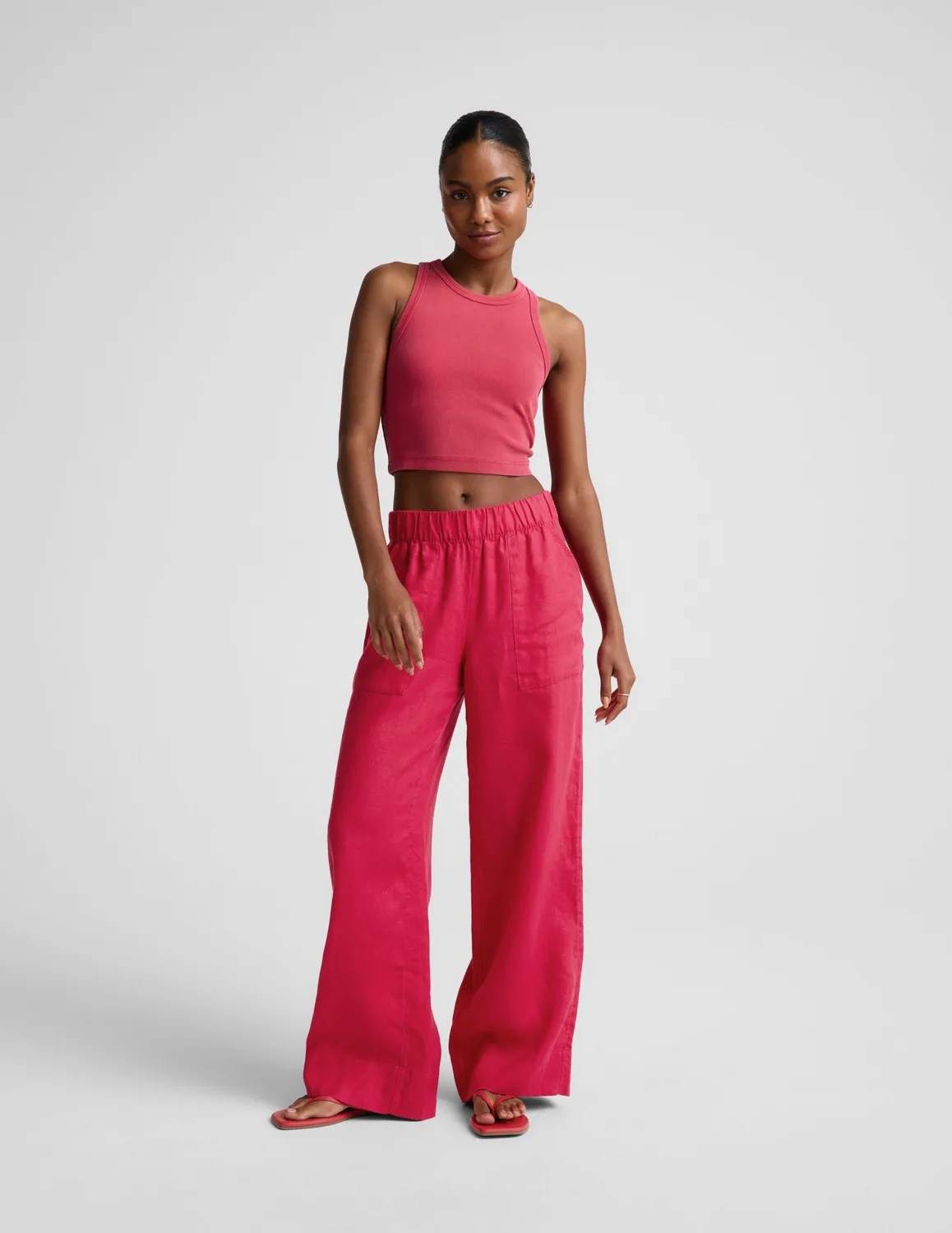Beyond Yoga On Repeat Rib High Neck Cropped Tank linne Berry Red bomull