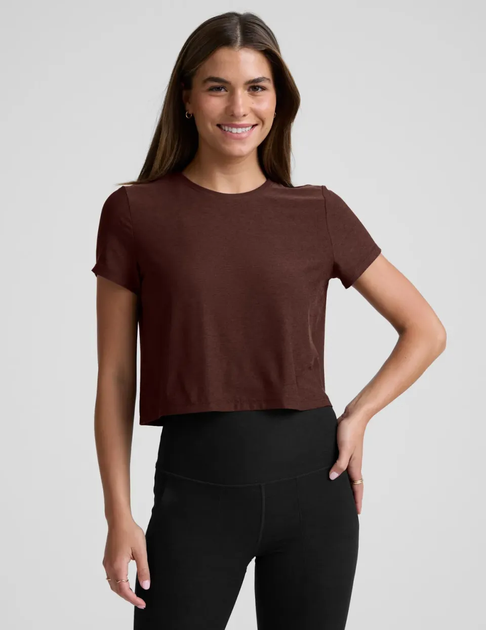 Beyond Yoga Featherweight Supreme Cropped topp Iced Mocha Heather relaxed