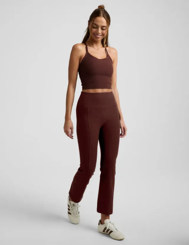 Beyond Yoga Spacedye Pintuck Kick Flare träningsbyxa Iced Mocha hög midja