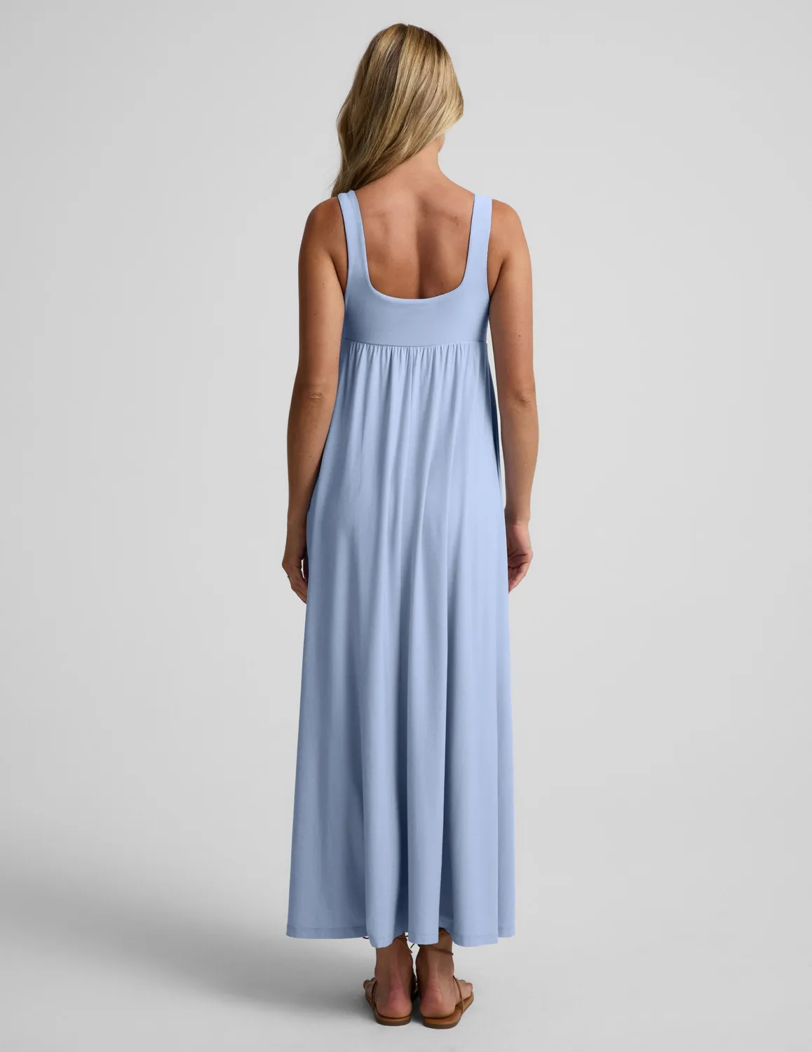 Beyond Yoga Featherweight Endless Summer maxiklänning pastellblå lätt