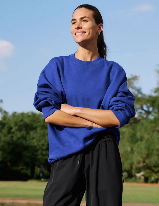Beyond Yoga LuxeFleece 2.0 Oversized sweatshirt Ultra Blue bomull