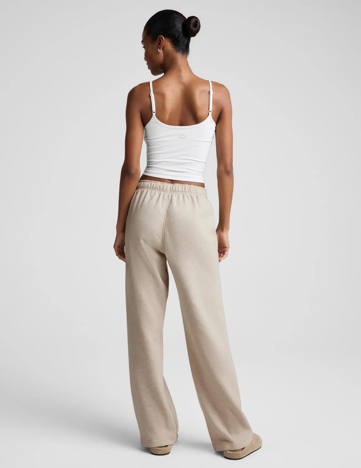 Beyond Yoga LuxeFleece 2.0 Straight Leg Sweatpant 31" mjukisbyxor oatmeal