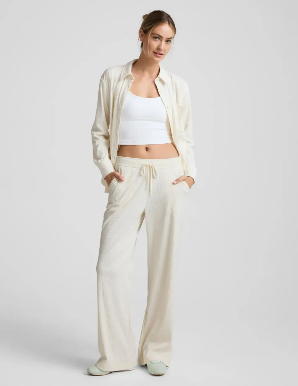 Beyond Yoga Breathe Easy Comfort Cord Pant byxor Dove manchester