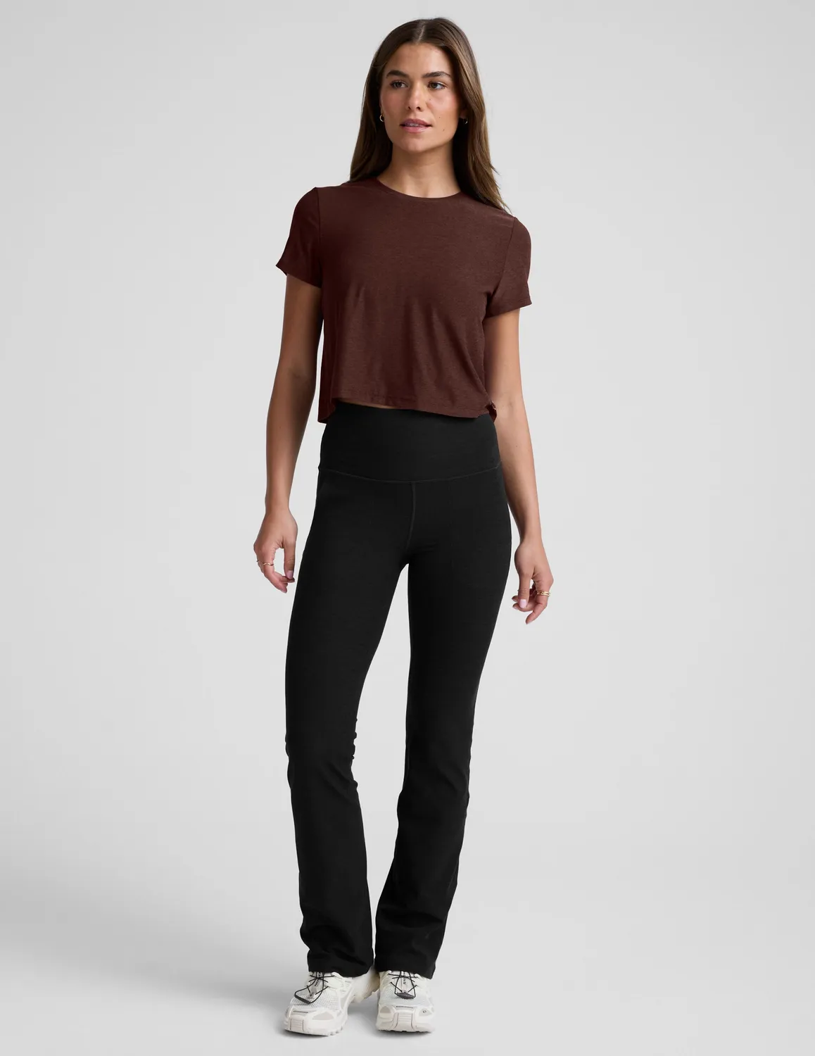 Beyond Yoga Featherweight Supreme Cropped topp Iced Mocha Heather relaxed