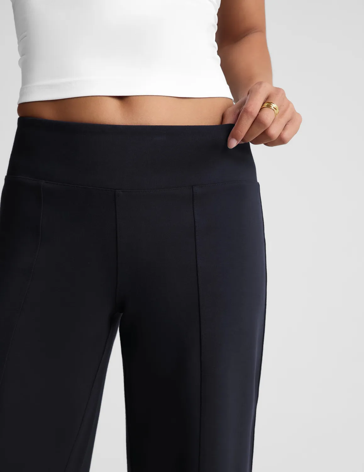 Beyond Yoga Ponte Straight Leg Pant byxor Darkest Navy struktur