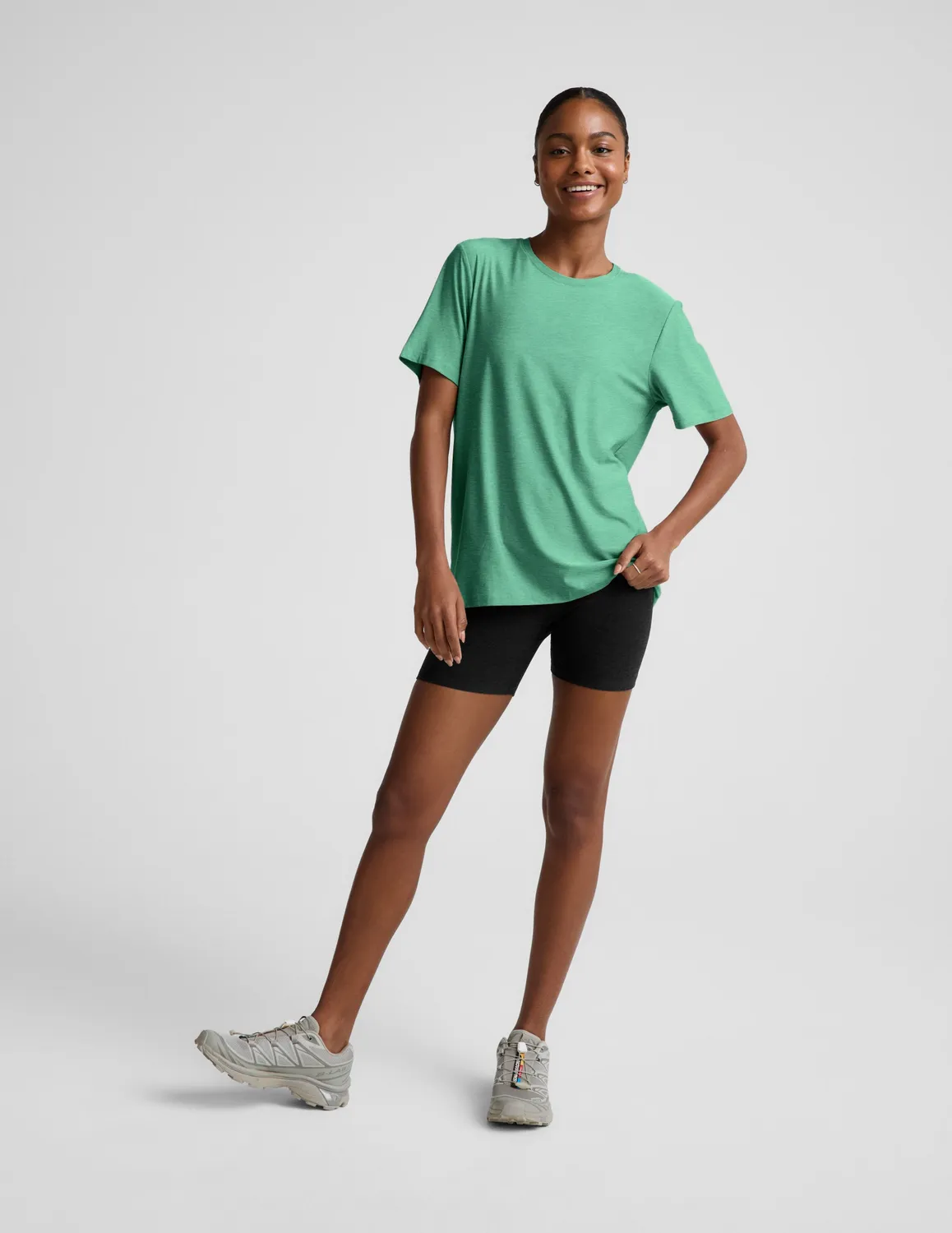 Beyond Yoga Always Beyond Crew Tee 2.0 t-shirt Bright Emerald lätt