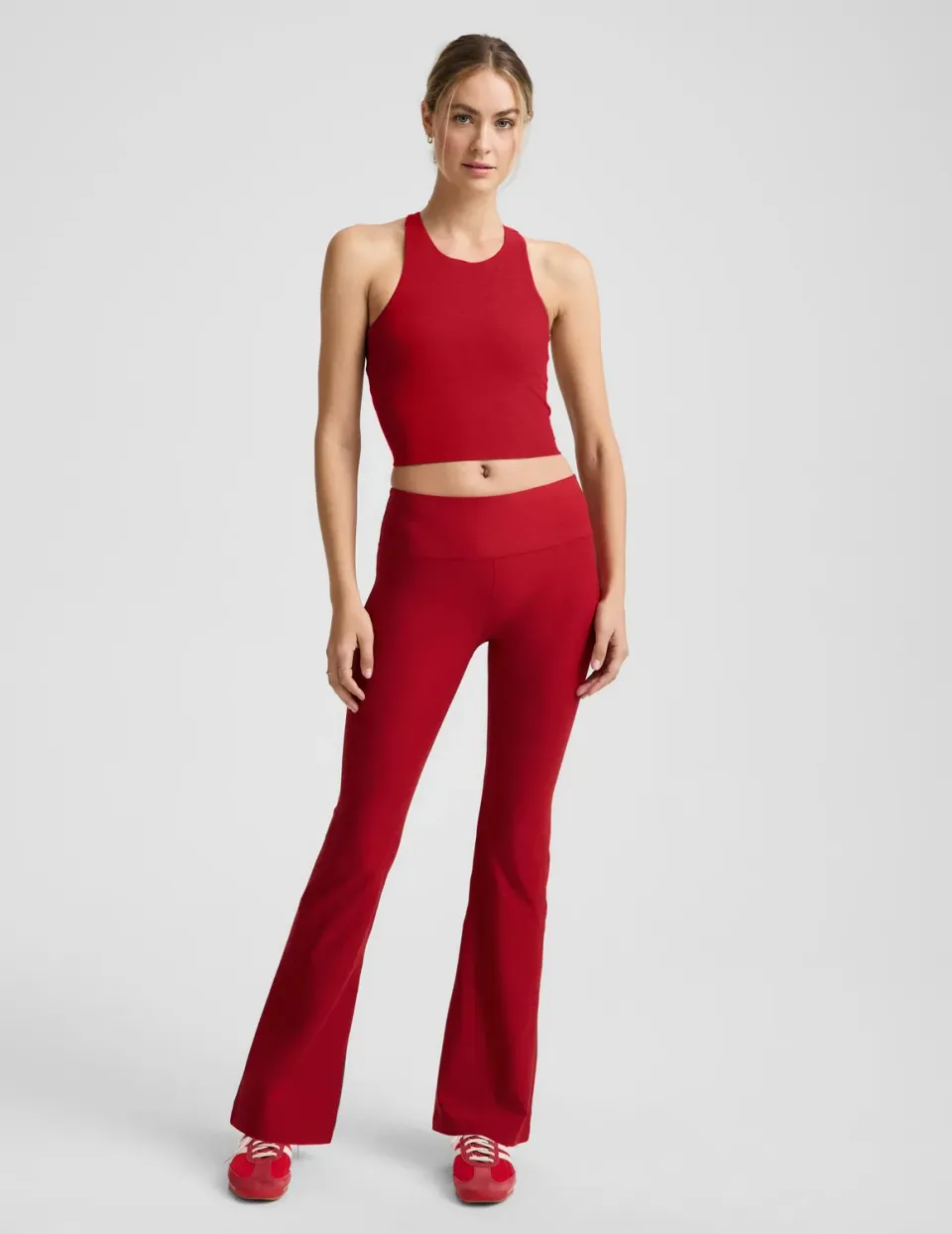 Beyond Yoga Spacedye Mid-Rise Bootcut Pant träningsbyxa Holly Red mjuk