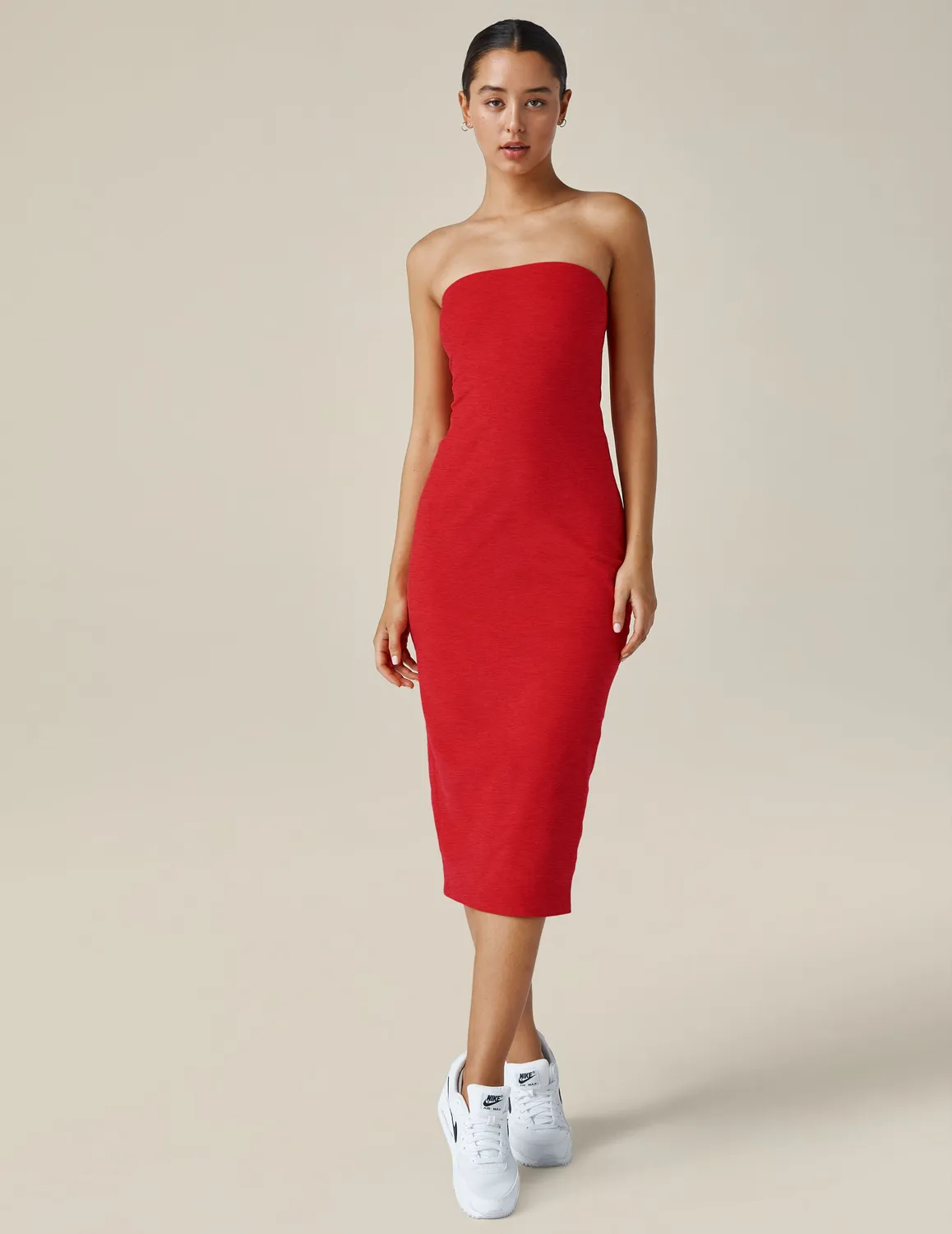 Beyond Yoga Spacedye Strapless Dress klänning röd midi
