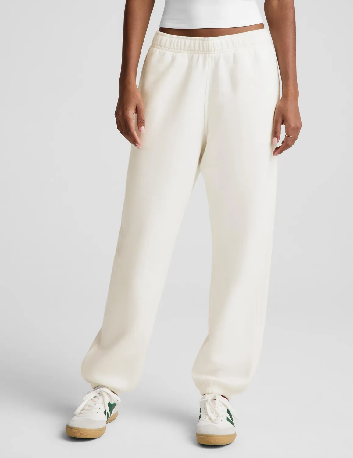 Beyond Yoga LuxeFleece 2.0 Jogger 26 mjukisbyxor fresh snow