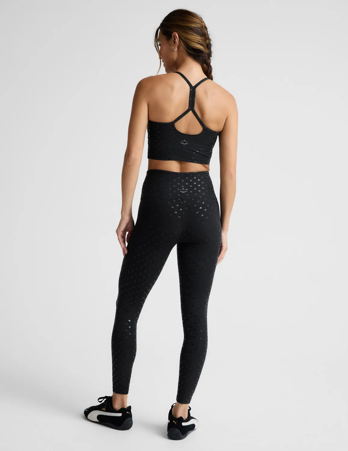 Beyond Yoga SoftShine High Waisted Midi Legging leggings Darkest Night hjärtmönster