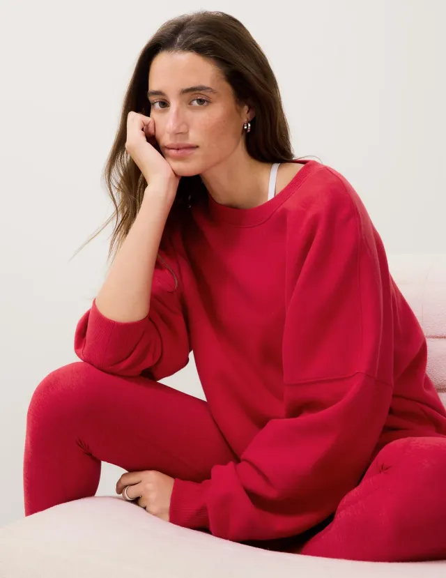 Beyond Yoga LuxeFleece 2.0 Oversized Crewneck sweatshirt Scarlet Red