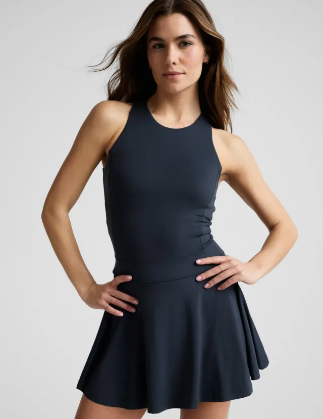 Beyond Yoga Ace Active Dress träningsklänning Nocturnal Navy inbyggd bh