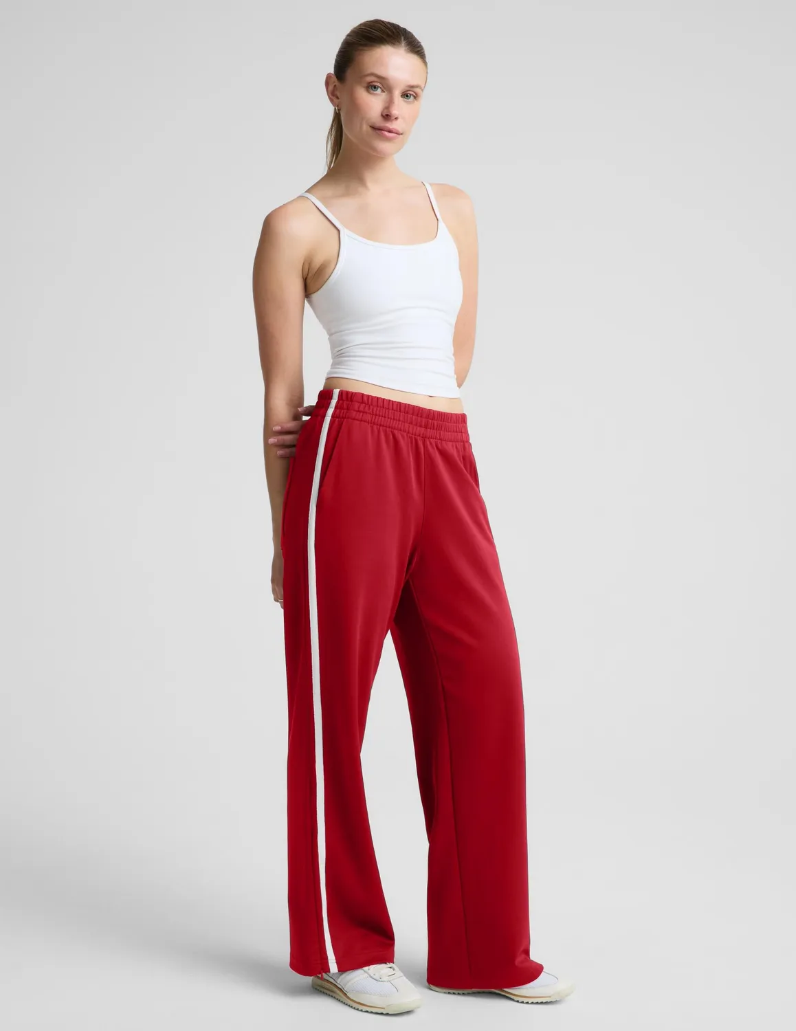 Beyond Yoga That Tracks träningsbyxor 29" Scarlet Red fickor