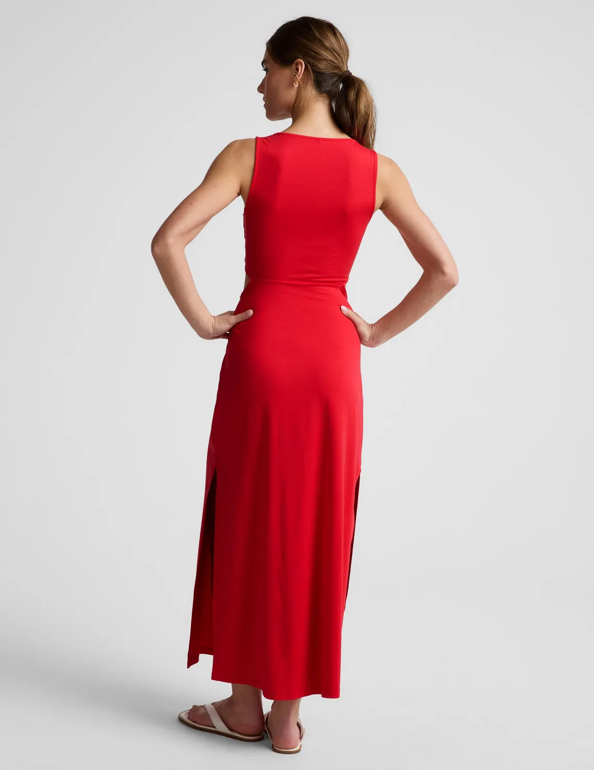 Beyond Yoga Around The World Front Twist Maxi klänning Candy Apple Red