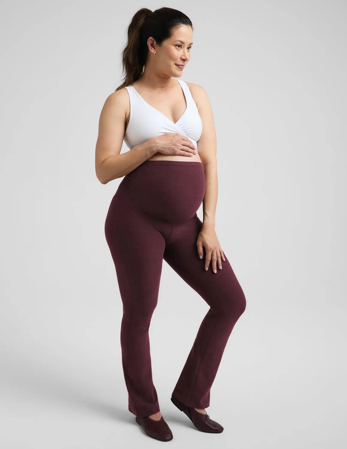 Beyond Yoga Spacedye Practice Maternity Bootcut mammabyxor Cabernet
