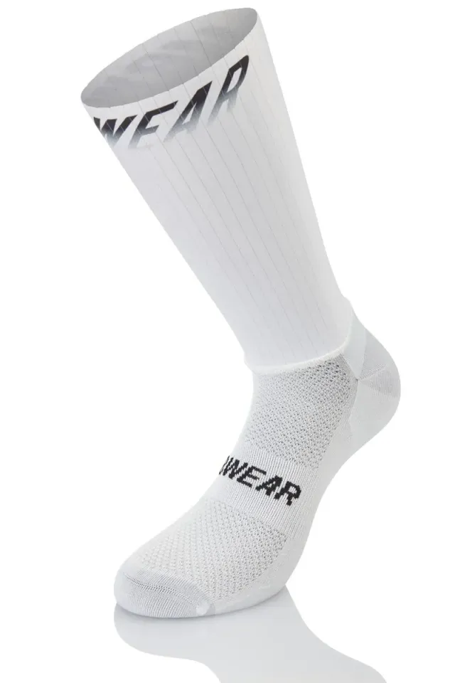 MB Wear Aero Fast White cykelstrumpor vita aero
