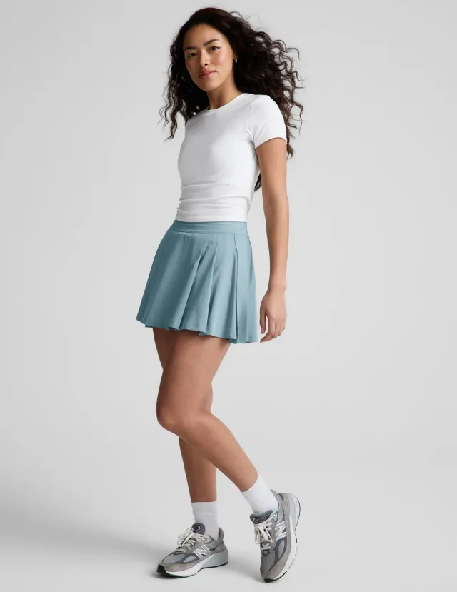 Beyond Yoga Score Pleated Skirt tenniskjol shaken blue med shorts