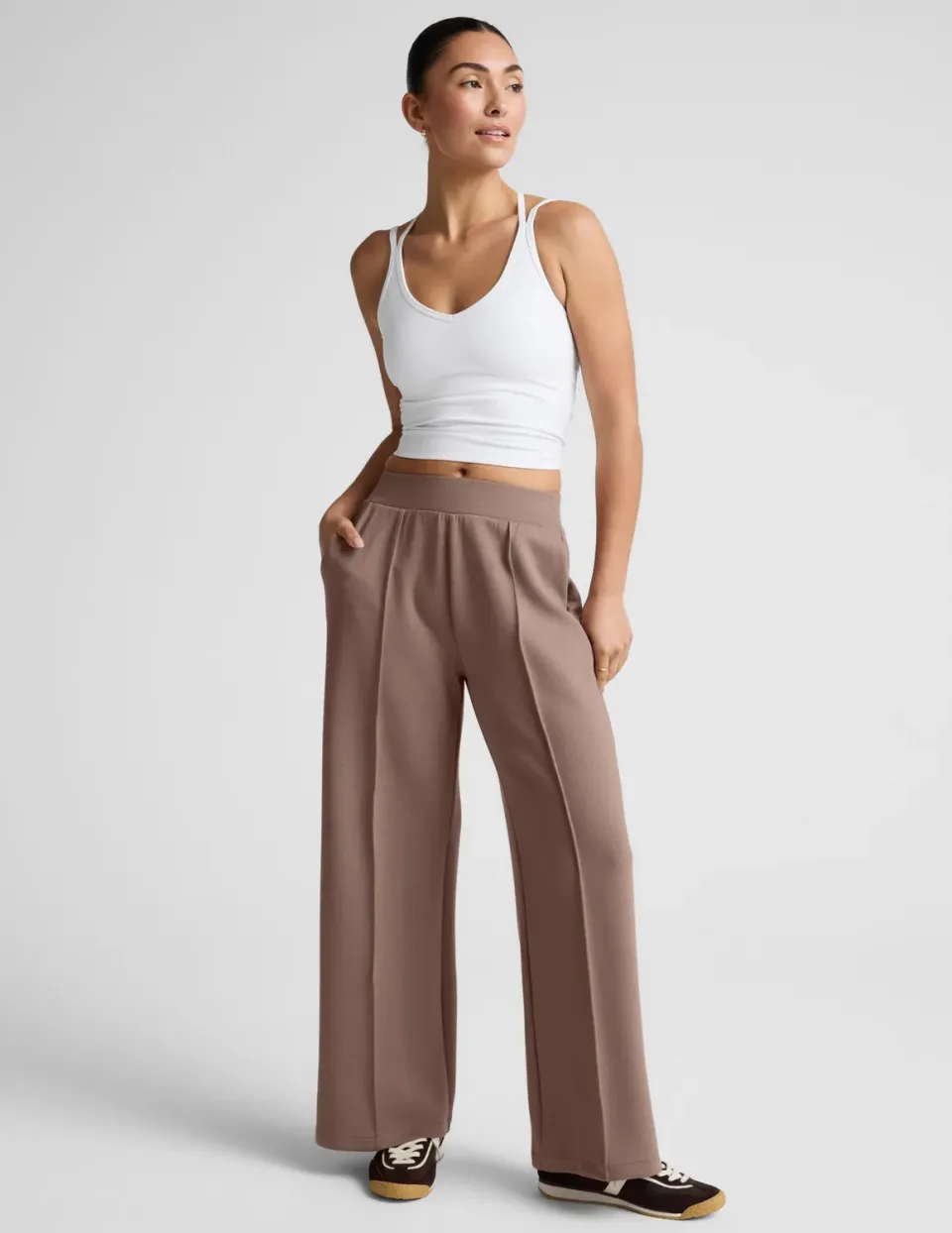 Beyond Yoga SoftSpring Wide Leg Pant 31" mjukisbyxor rosey taupe mjuka