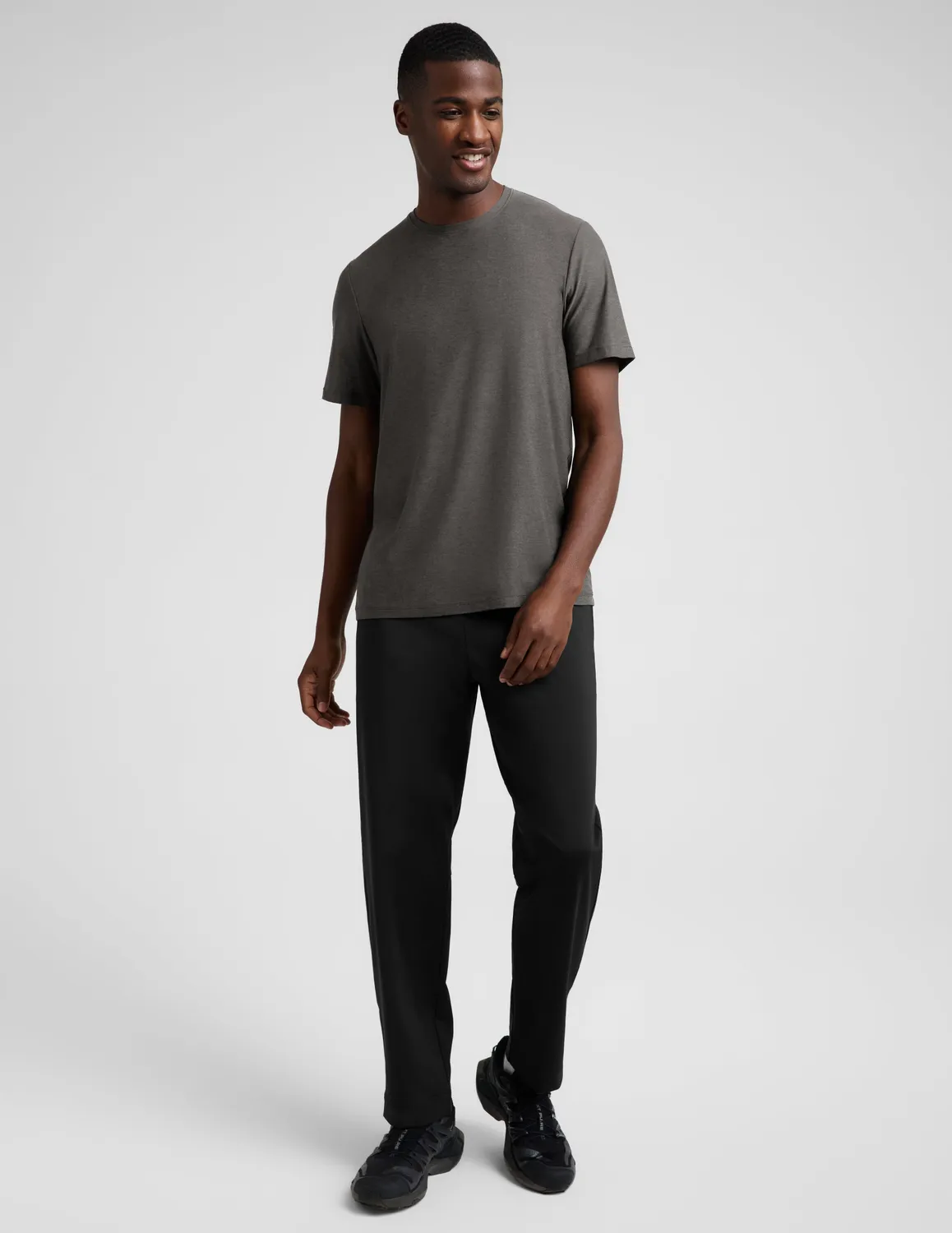 Beyond Yoga Always Beyond Men's Crew Tee 2.0 t-shirt True Gray Heather grå