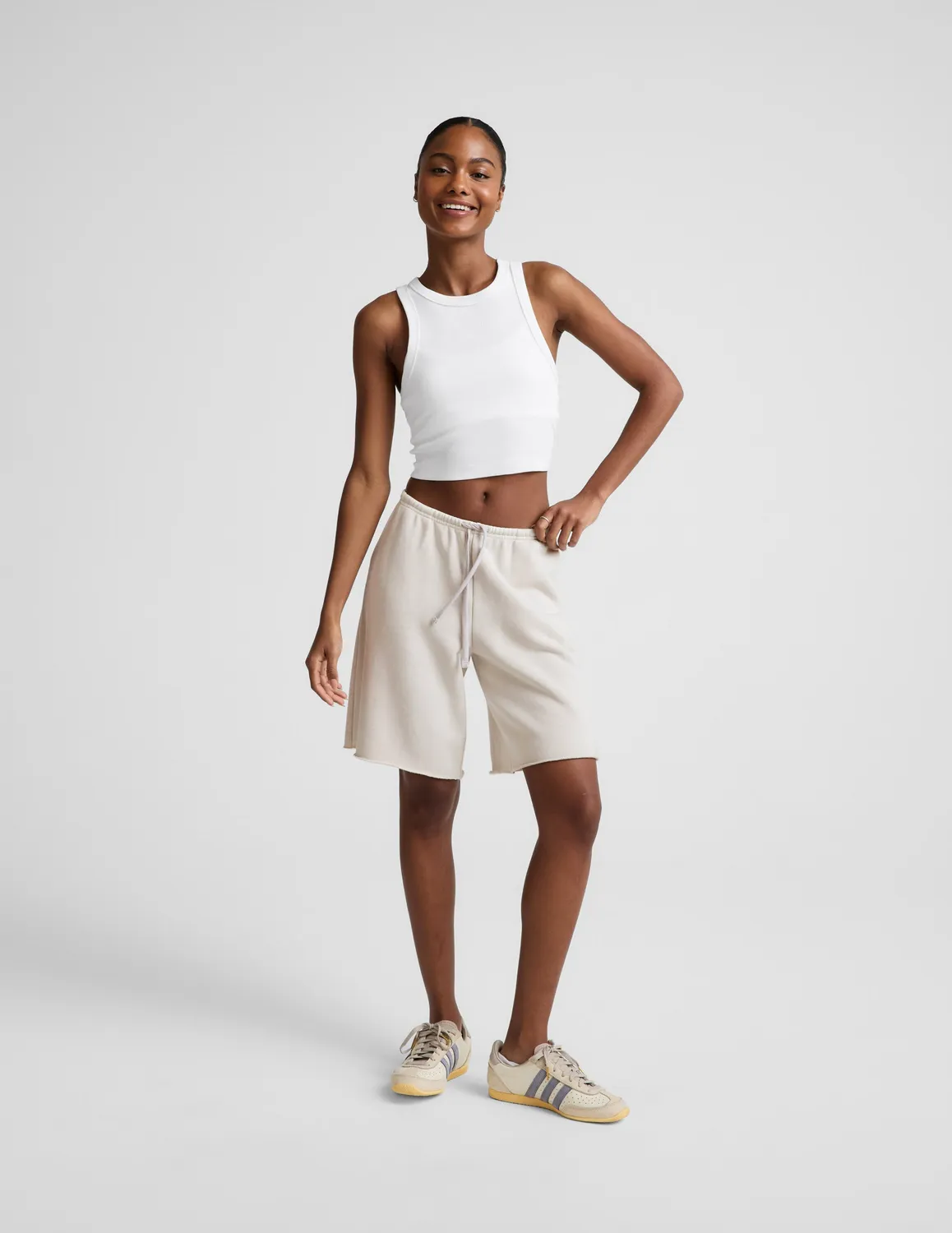 Beyond Yoga Fade Out bermudashorts Washed Vintage White låg midja