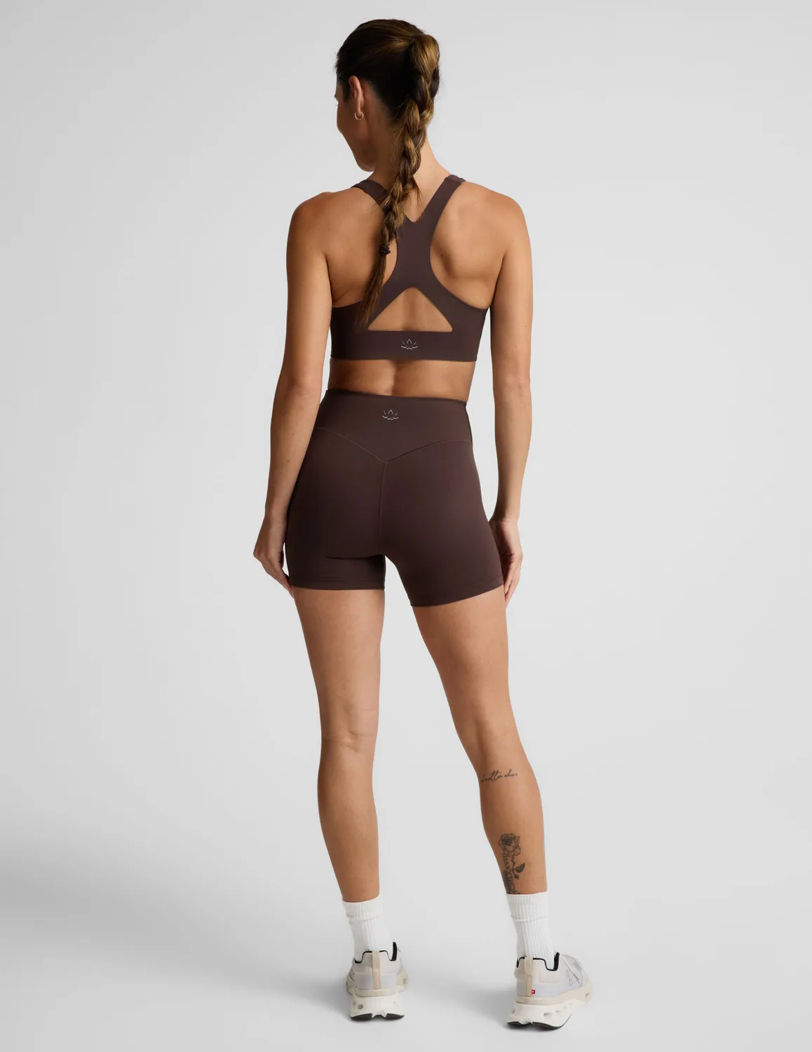 Beyond Yoga glowzone 4" bikershorts Cocoa Plum hög midja