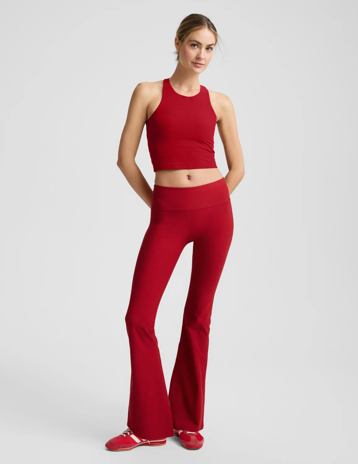 Beyond Yoga Spacedye High Neck Cropped Tank linne Holly Red Heather med bh