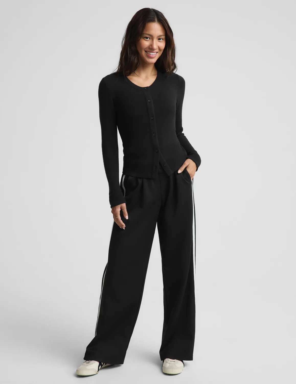 Beyond Yoga LuxeLayer Fitted Cardigan kofta svart mjuk