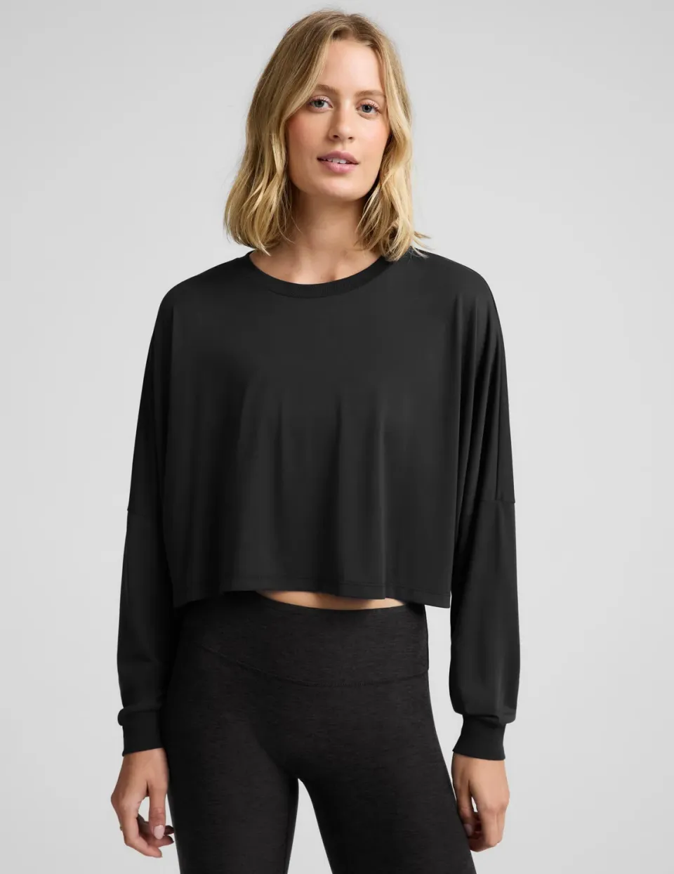 Beyond Yoga Studio Luxe Cropped Long Sleeve Tee svart