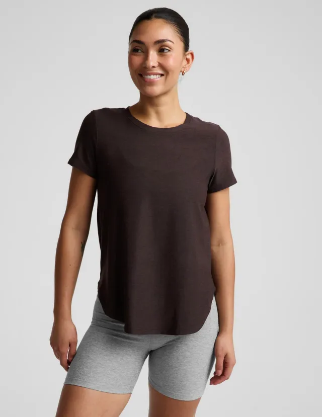 Beyond Yoga Featherweight On The Down Low T-shirt Dark Chocolate tunn