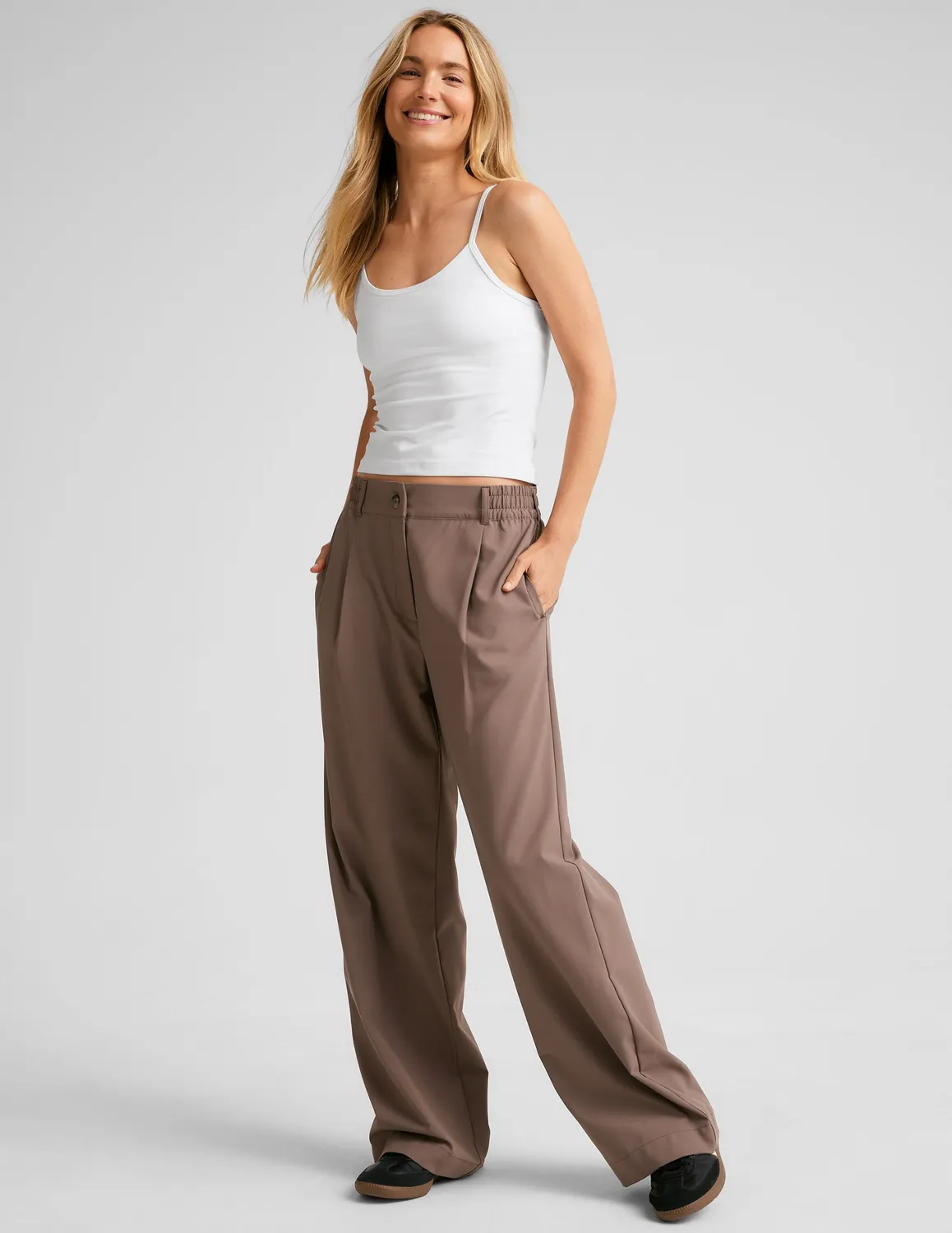Beyond Yoga Status Wide Leg Trouser 31" kostymbyxa Khaki 31 tum