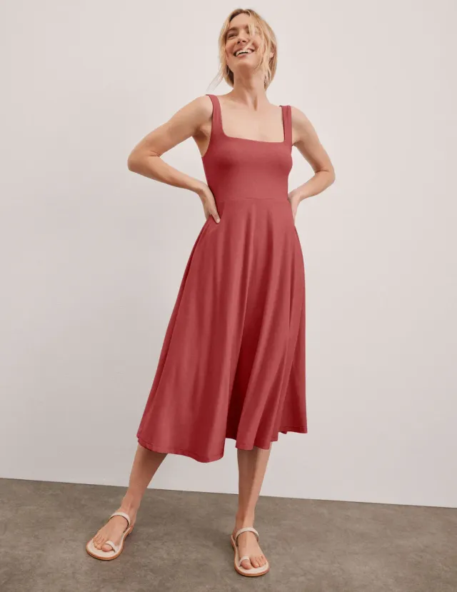 Beyond Yoga Featherweight At The Ready Square Neck klänning Faded Rose