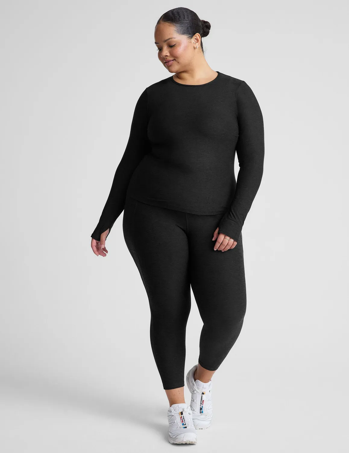Beyond Yoga Featherweight Classic Crew Pullover tröja Darkest Night