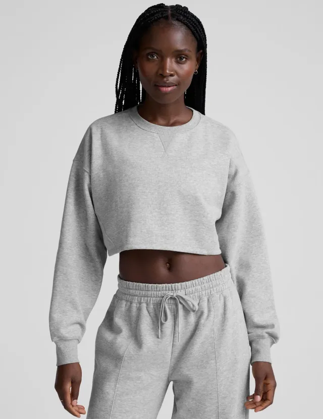 Beyond Yoga LuxeFleece Cropped sweatshirt Light Heather Gray grå