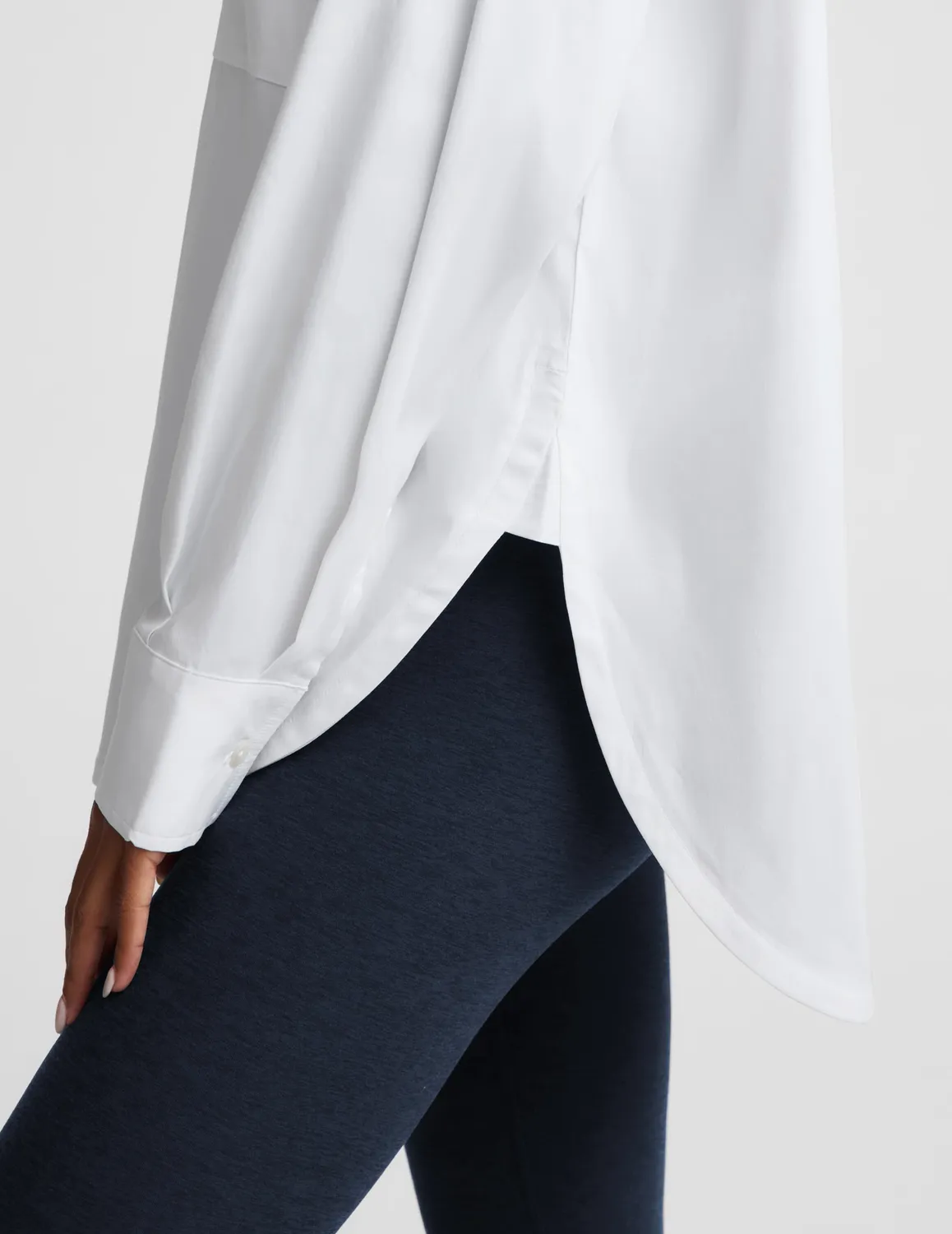 Beyond Yoga Forever Favorite Button Down skjorta vit oversize