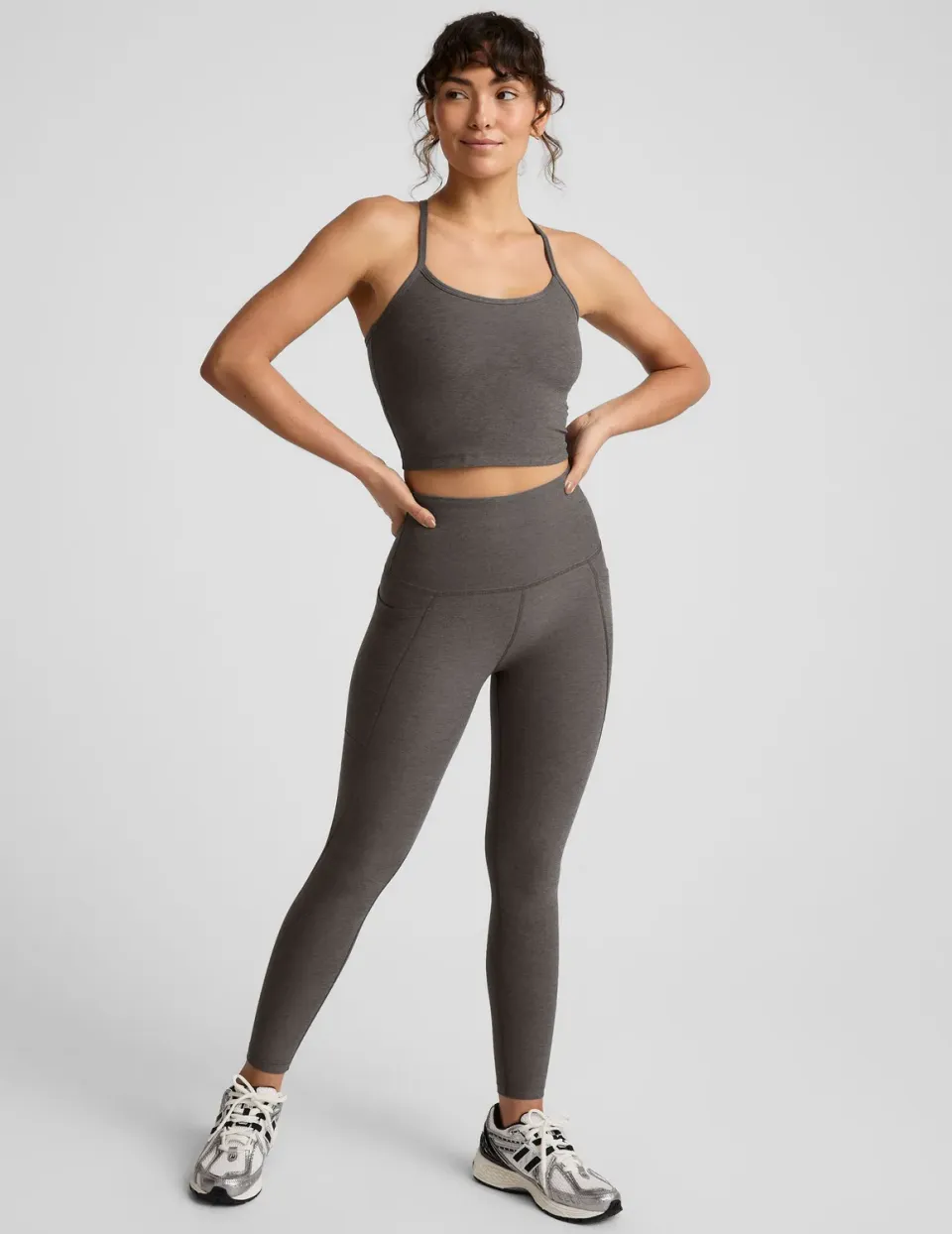 Beyond Yoga Spacedye Out Of Pocket High Waisted Midi leggings ljusgrå med fickor