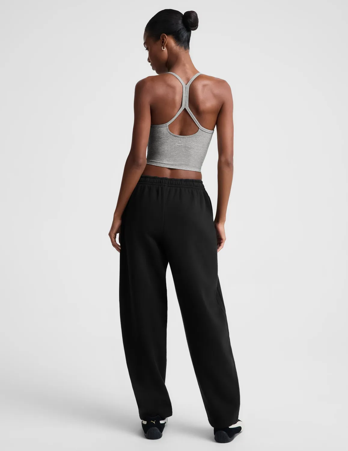 Beyond Yoga LuxeFleece 2.0 Barrel mjukisbyxor Black svart